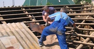 Демонтаж крыши в Кызыле - стоимость работ от 741 рублей за м2